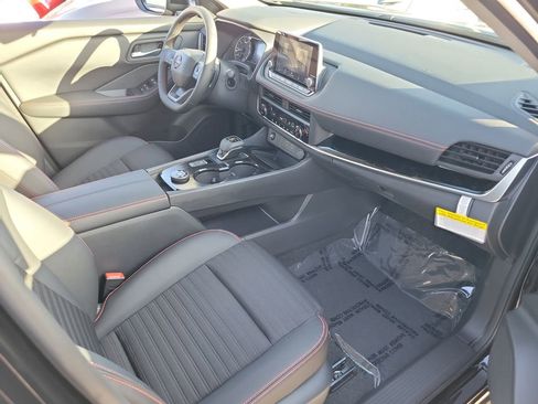 New 2026 Nissan Rogue SV AWD/4WD image 11