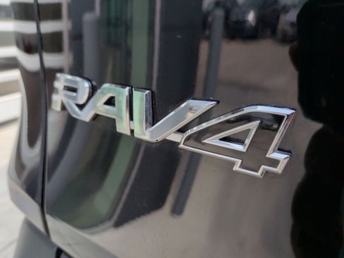 Used 2025 Toyota RAV4 Limited image 40