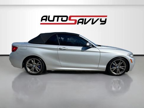 Used 2015 BMW M235i Convertible RWD image 8