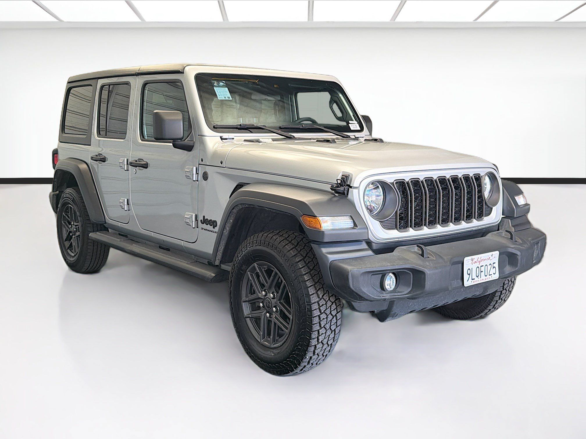 Used 2024 Jeep Wrangler Unlimited Sport AWD/4WD image 3