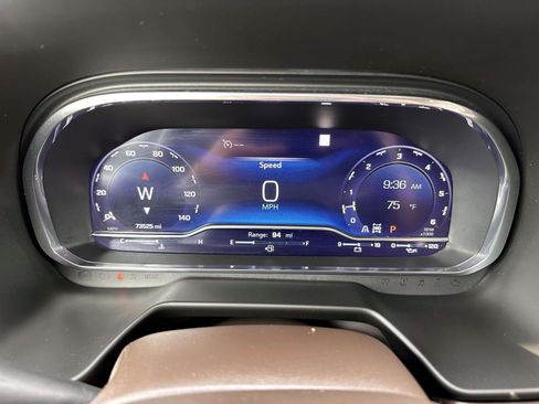 Used 2022 Chevrolet Tahoe LT w/ Luxury Package AWD/4WD image 22