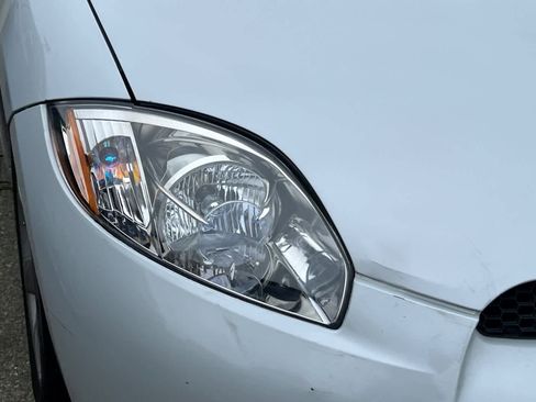 Used 2006 Mitsubishi Eclipse GS FWD image 14