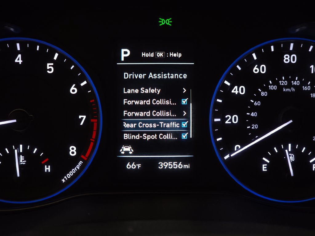 Used 2020 Hyundai Kona Limited AWD/4WD image 21