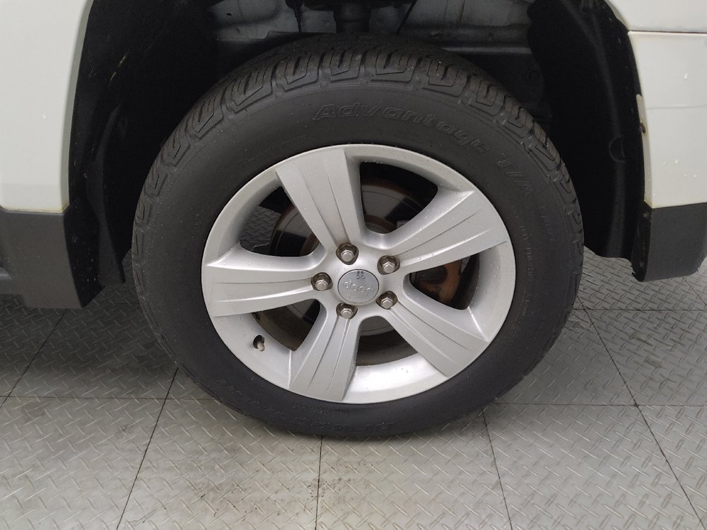 Used 2016 Jeep Patriot Latitude FWD image 31