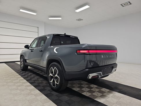 Used 2024 Rivian R1T Adventure AWD/4WD image 3