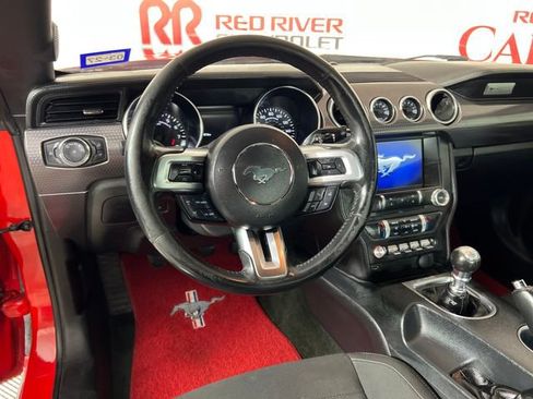 Used 2018 Ford Mustang GT w/ GT Performance Package RWD image 14