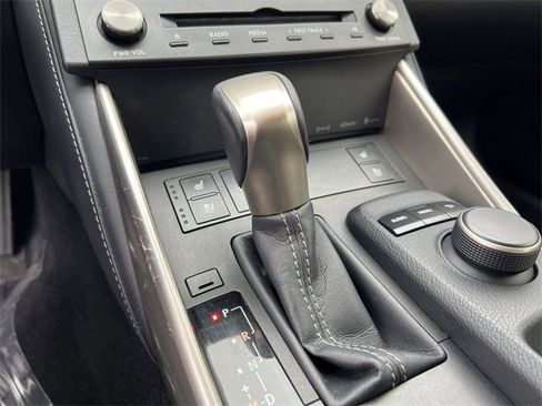 Used 2015 Lexus IS 250 AWD image 18