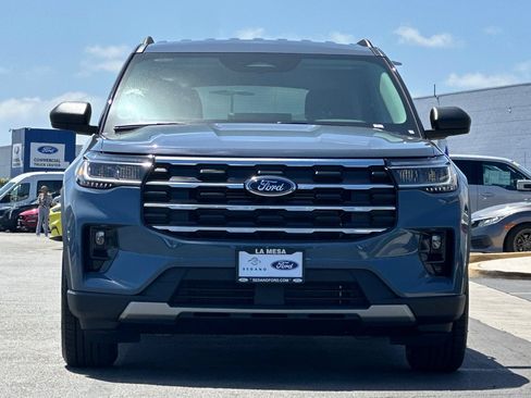 New 2026 Ford Explorer Active w/ Active Comfort Package RWD image 8