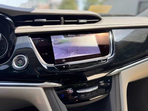 Used 2023 Cadillac XT6 Premium Luxury w/ LPO, Floor Liner Package AWD/4WD image 16