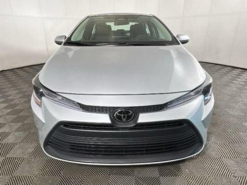 Used 2025 Toyota Corolla LE FWD image 7