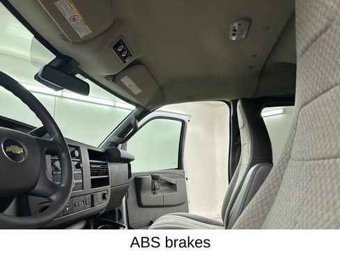 Used 2019 Chevrolet Express 3500 LT w/ LT Preferred Equipment Group RWD image 30