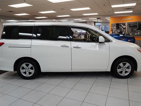 Used 2013 Nissan Quest SV w/ Leather Pkg image 14