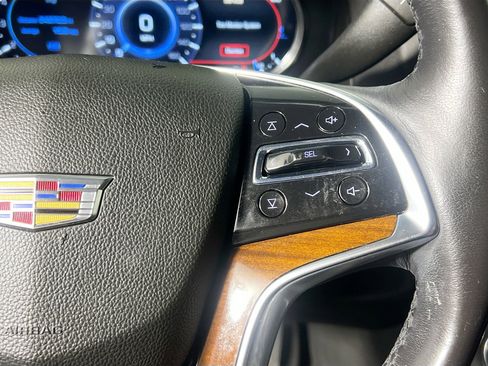 Used 2019 Cadillac Escalade Premium Luxury w/ Escalade Sport Edition image 18