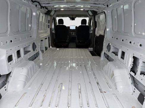 Used 2023 Ford E-Transit Low Roof image 16