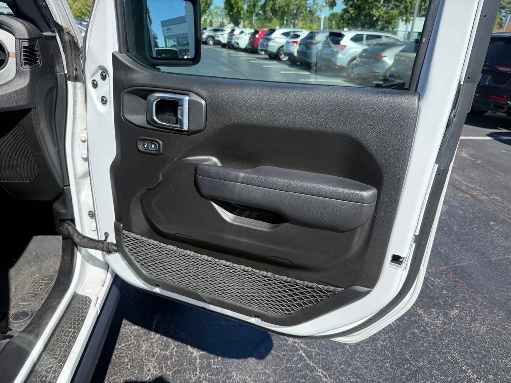 Used 2024 Jeep Wrangler Unlimited Sport AWD/4WD image 22