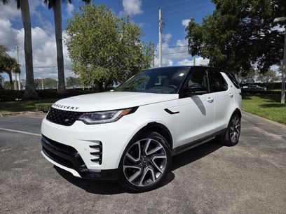 New 2025 Land Rover Discovery Dynamic SE