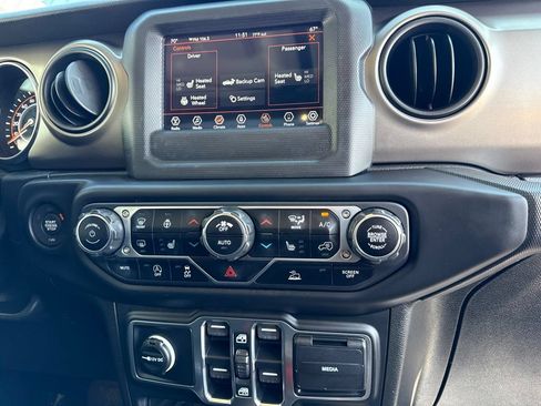 Used 2020 Jeep Gladiator Sport w/ Quick Order Package 24S AWD/4WD image 31