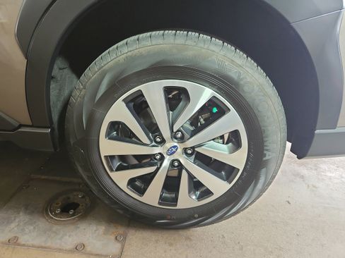 Used 2023 Subaru Outback Premium image 22