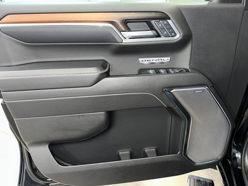 Used 2024 GMC Sierra 1500 Denali w/ Denali Reserve Package image 5
