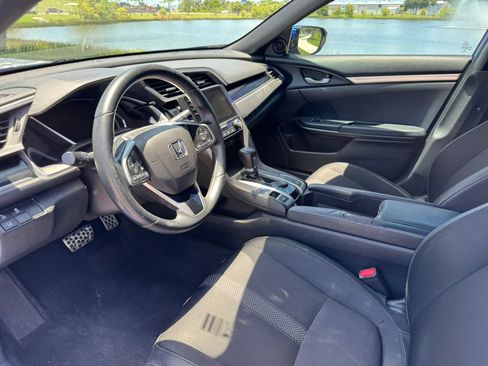 Used 2020 Honda Civic Sport image 11