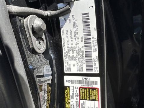 Used 2023 Toyota Tundra Limited image 29