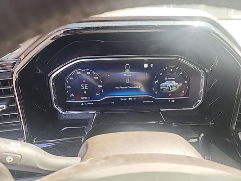 Used 2023 Chevrolet Silverado 1500 LTZ image 3