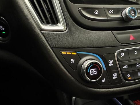 Used 2022 Chevrolet Malibu Premier FWD image 30