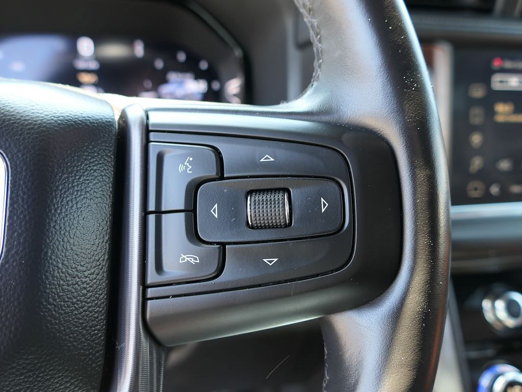 Used 2024 GMC Yukon Denali Ultimate AWD/4WD image 15
