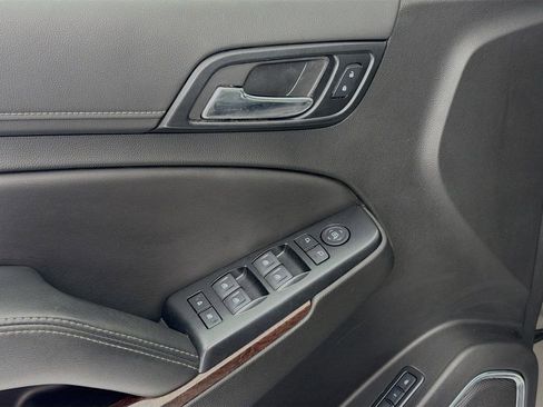 Used 2019 GMC Yukon SLT w/ HD Trailering Package image 19