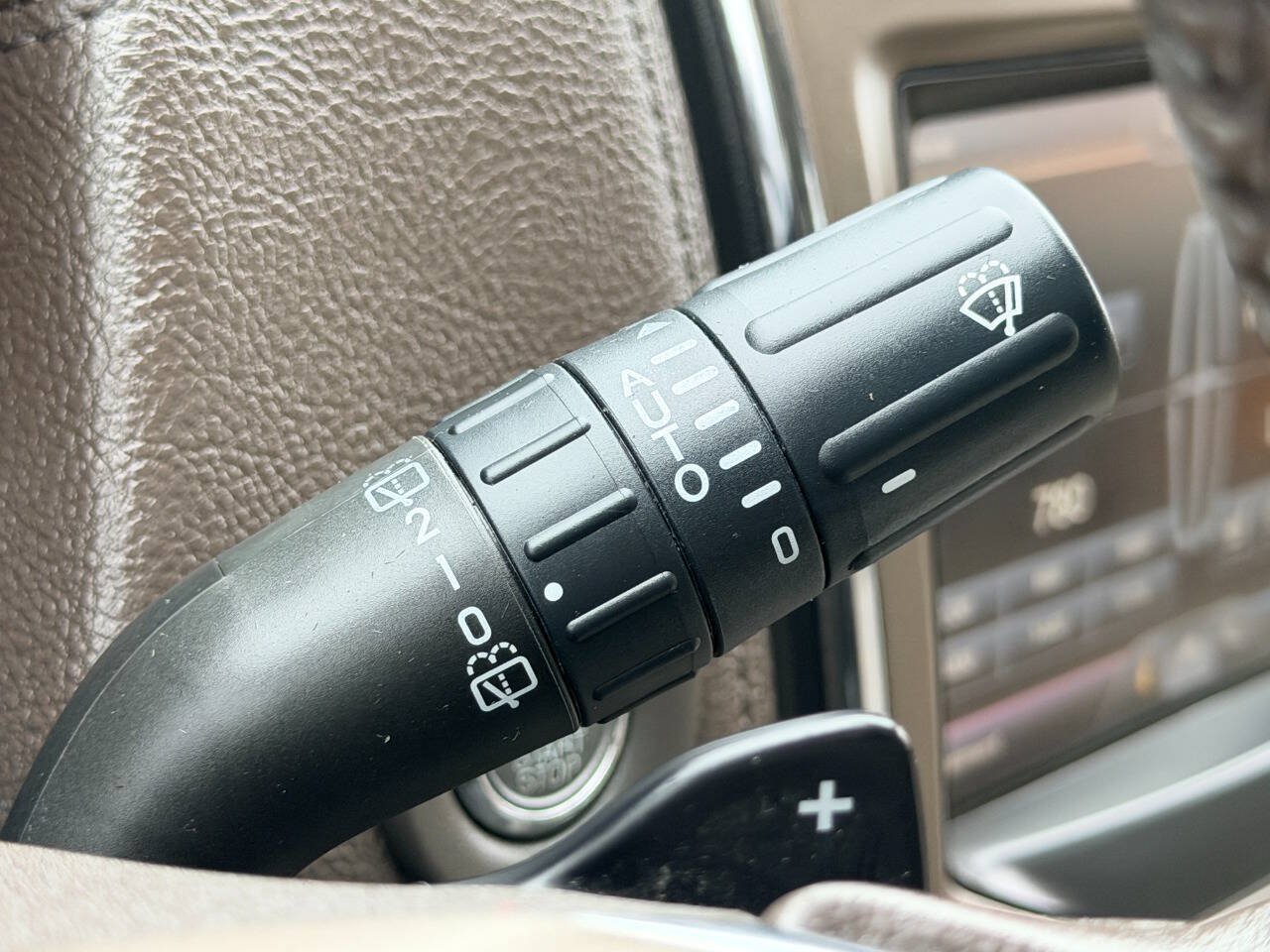 Used 2014 Lincoln MKX AWD w/ Equipment Group 102A image 35