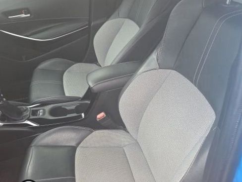 Used 2021 Toyota Corolla XSE FWD image 4