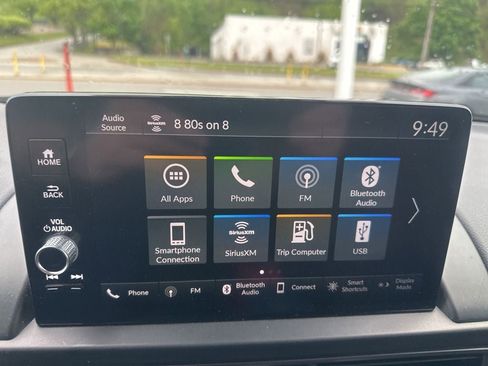 Used 2023 Honda Pilot TrailSport image 8