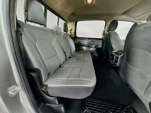 Used 2019 RAM 1500 Big Horn RWD image 32