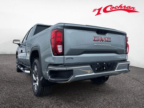 New 2026 GMC Sierra 1500 SLE image 4