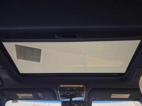 New 2026 Lexus LX 600 4WD w/ Luxury Package image 36