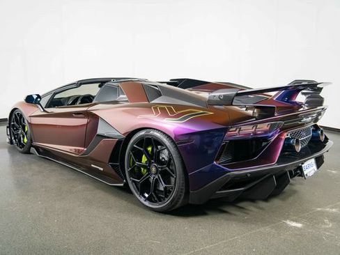 Used 2021 Lamborghini Aventador SVJ AWD/4WD image 6