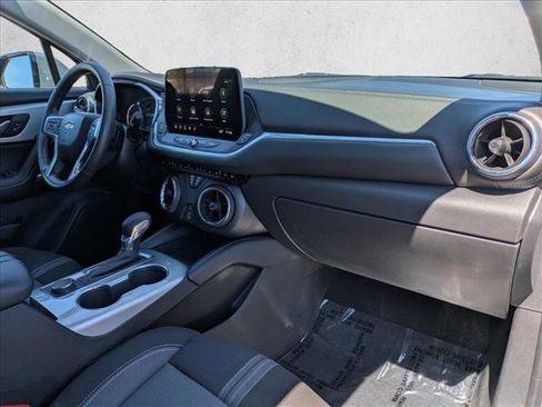 Used 2025 Chevrolet Blazer LT FWD image 22