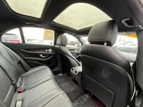 Used 2017 Mercedes-Benz E 300 4MATIC image 30