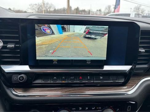 Used 2024 Chevrolet Silverado 1500 LT image 22