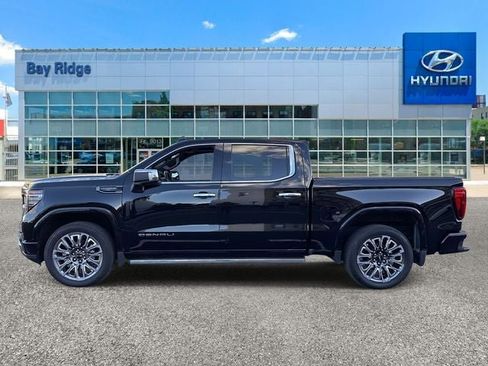 Used 2024 GMC Sierra 1500 Denali Ultimate image 8