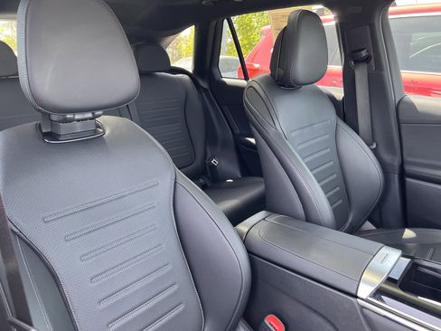 Certified 2025 Mercedes-Benz GLC 300 4MATIC image 35