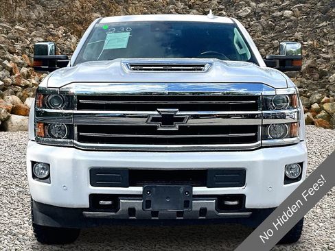 Used 2019 Chevrolet Silverado 2500 High Country w/ Duramax Plus Package AWD/4WD image 3