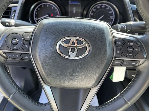 Certified 2023 Toyota Camry SE FWD image 18