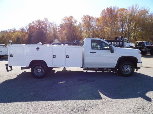 Used 2022 Chevrolet Silverado 3500 W/T w/ WT Fleet Convenience Package AWD/4WD image 9