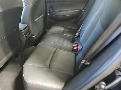 Used 2025 Toyota Corolla Cross XLE w/ Convenience Package AWD/4WD image 14