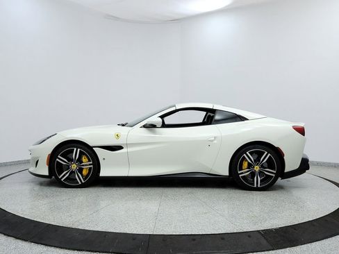 Used 2020 Ferrari Portofino image 2