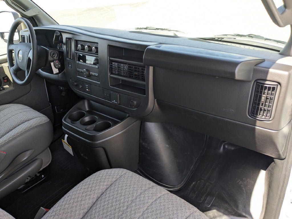 New 2026 GMC Savana 2500 w/ Driver Convenience Package RWD image 15