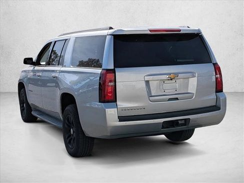 Used 2015 Chevrolet Suburban LT image 7