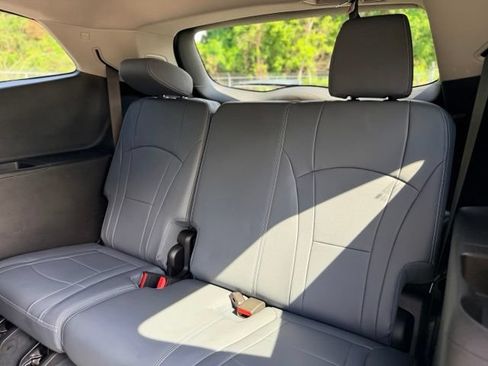 Used 2021 Buick Enclave Essence w/ Sound and Sites Package FWD image 27