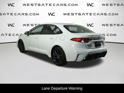Used 2025 Toyota Corolla SE image 5